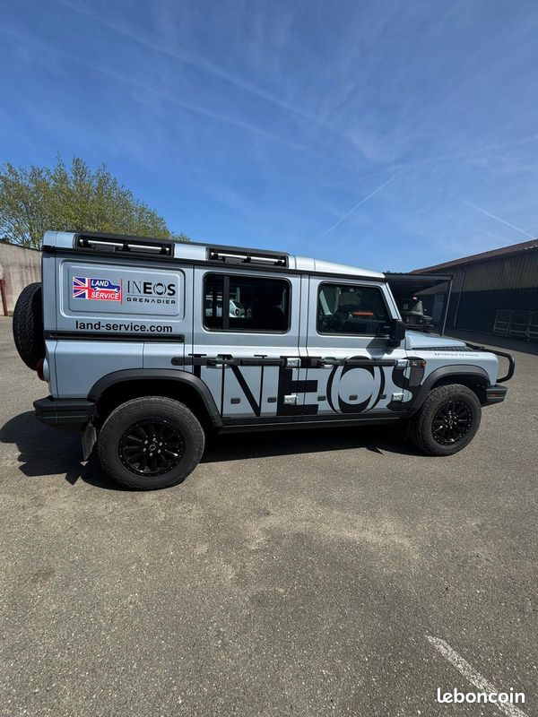 Ineos grenadier utility wagon 5 places essence (image 2)