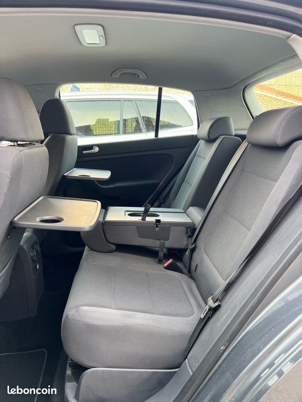 VOLKSWAGEN GOLF V PLUS 1.9 TDI 105 CH DSG6 BOÎTE AUTO / Clim / CarPlay / GPS / Jante / Régulateur / Carnet Complet VW / GARANTIE (image 6)