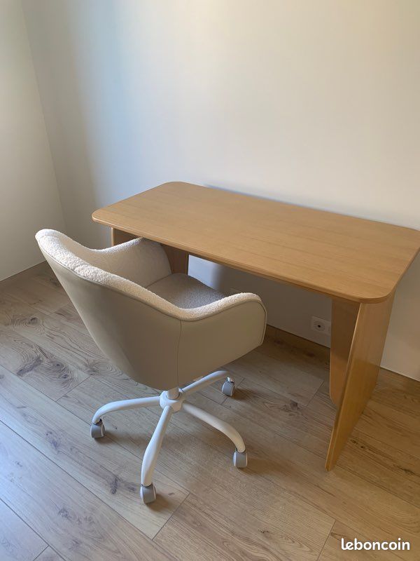 Bureau (image 4)