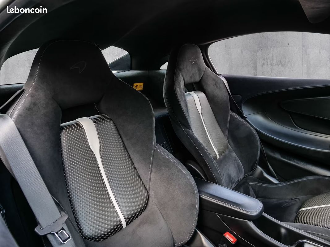 MCLAREN 570S 3.8 V8 biturbo 570ch Carbone + Bowers & Wilkins (image 14)