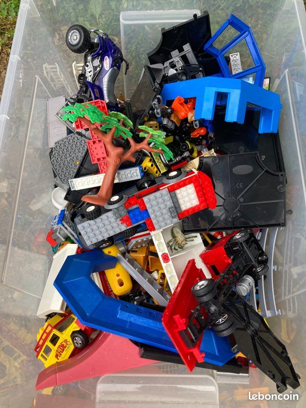 Lot De Jouets TONKA Vintage Années 70 - Camions, Tracteur, Bulldozer En Métal