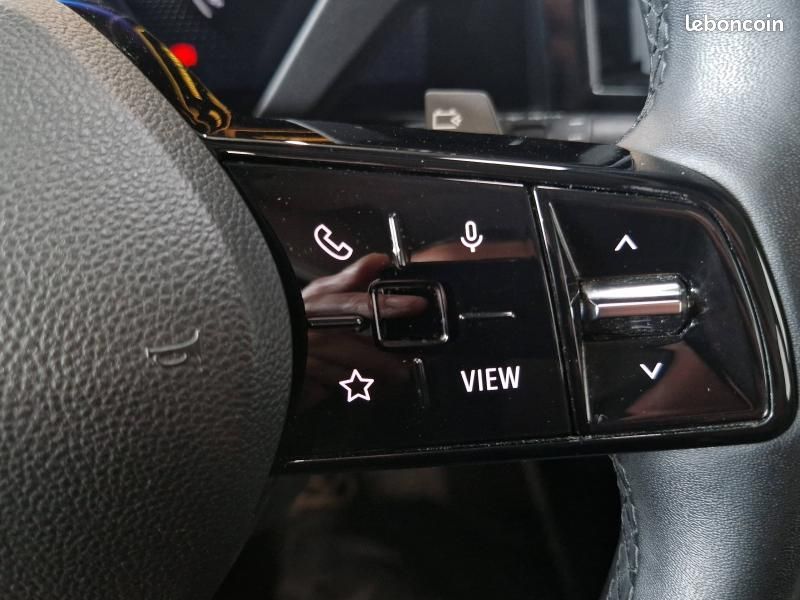Renault Megane E-Tech Electric EV40 130ch Equilibre standard charge (image 17)