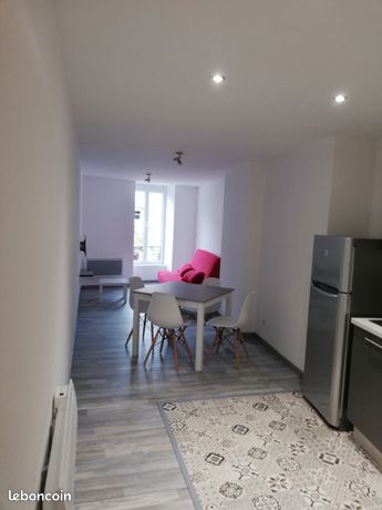 Studio meublé refait à neuf