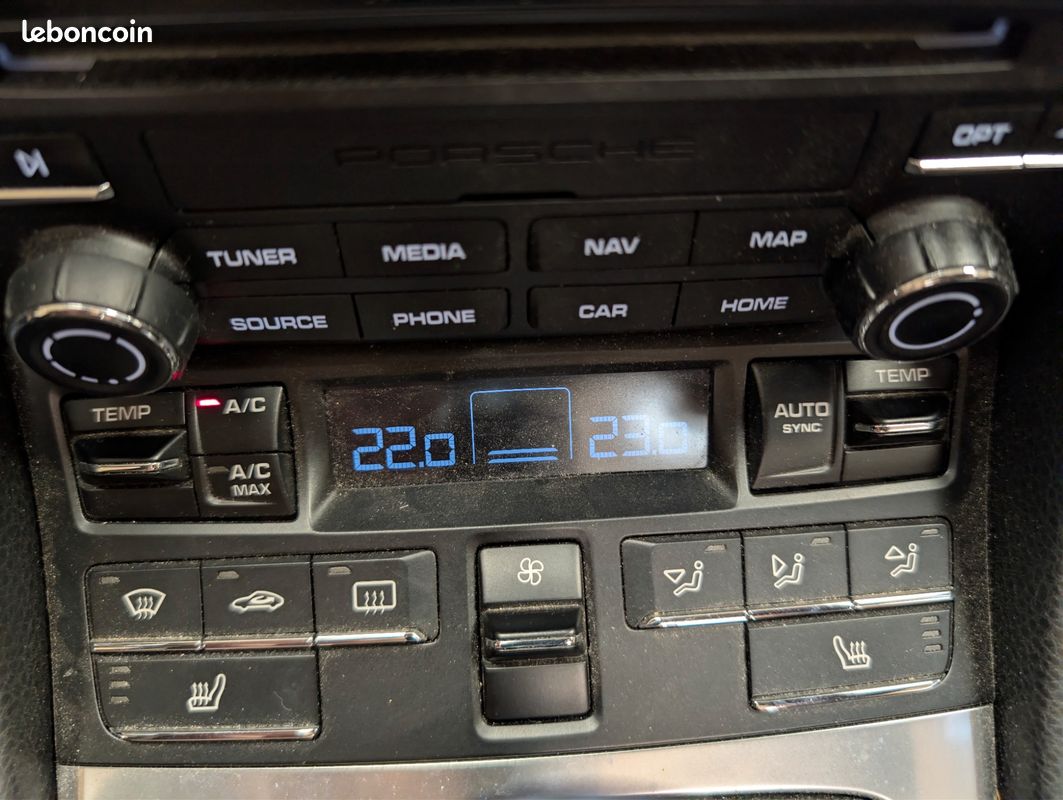 PORSCHE 718 BOXSTER 2.0 300 PDK - CAMERA DE RECUL + RADAR AVANT + SIEGES ET VOLANT CHAUFFANT + CLIM BI-ZONe (image 8)