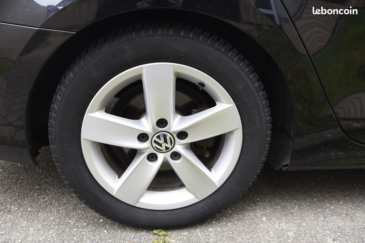 VOLKSWAGEN JETTA 2.0 TDI - 140ch - BVA DSG 6 - Finition Confortline - Garantie 12 mois (image 27)