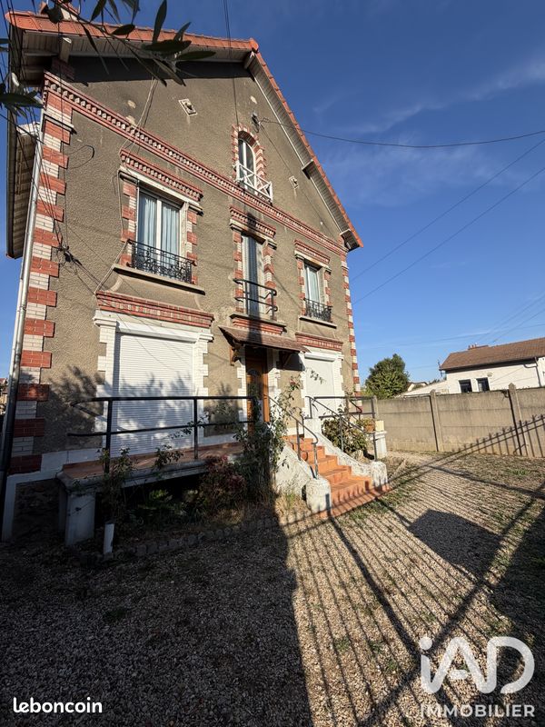 Appartement 3 pièces 44 m² · à Villeneuve-le-Roi · 44 m² · 149 000 €