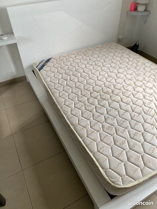 Ensemble lit complet 140x190 – Matelas orthopédique + Sommier + Tête de lit – Bon état (image 3)