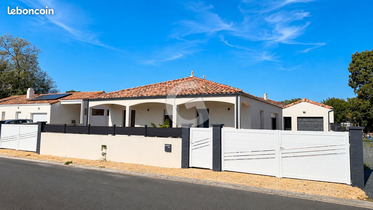 Maison 4 pièces 92 m² · à Saint-Cyr-en-Talmondais · 92 m² · 290 300 €
