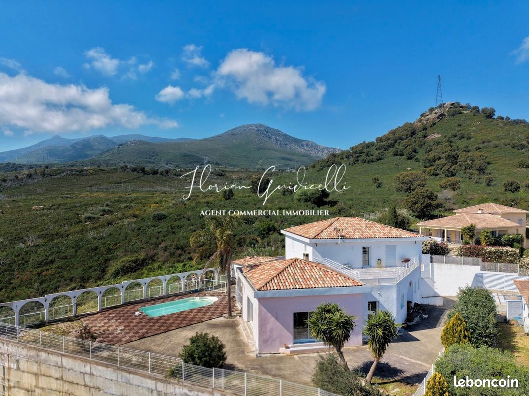 Maison 7 pièces 260 m² · à Biguglia · 260 m² · 599 000 €