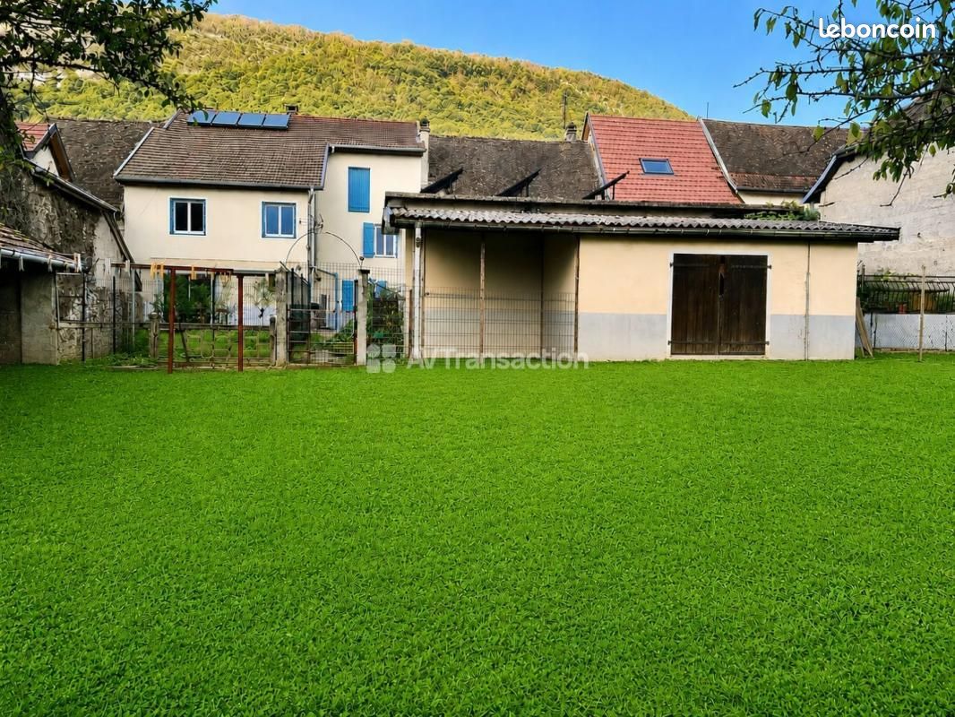 Maison 6 pièces 150 m² · à Yenne · 150 m² · 349 600 €