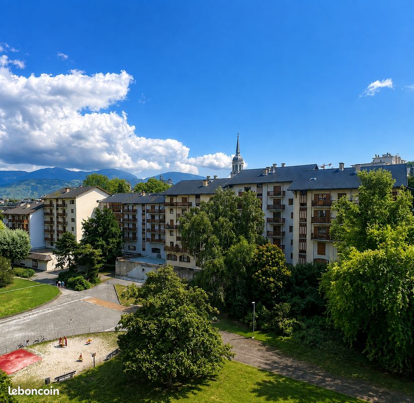 Parking 3 pièces 66 m² · à Chambéry · 66 m² · 196 000 €