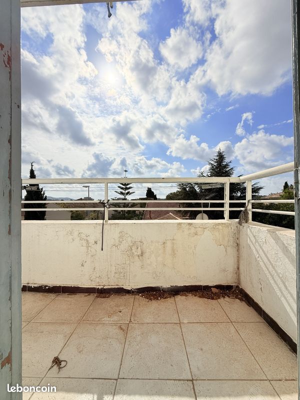 Appartement 3 pièces 57 m² · à Toulon · 57 m² · 130 000 €