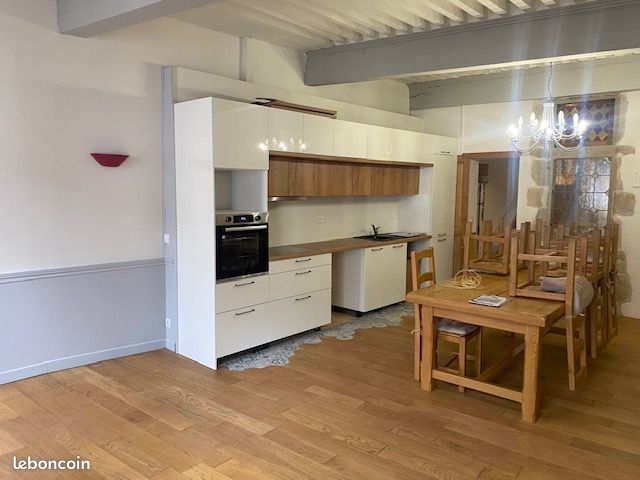 Appartement 3 pièces 85 m² · à Le Puy-en-Velay · 85 m² · 600 €