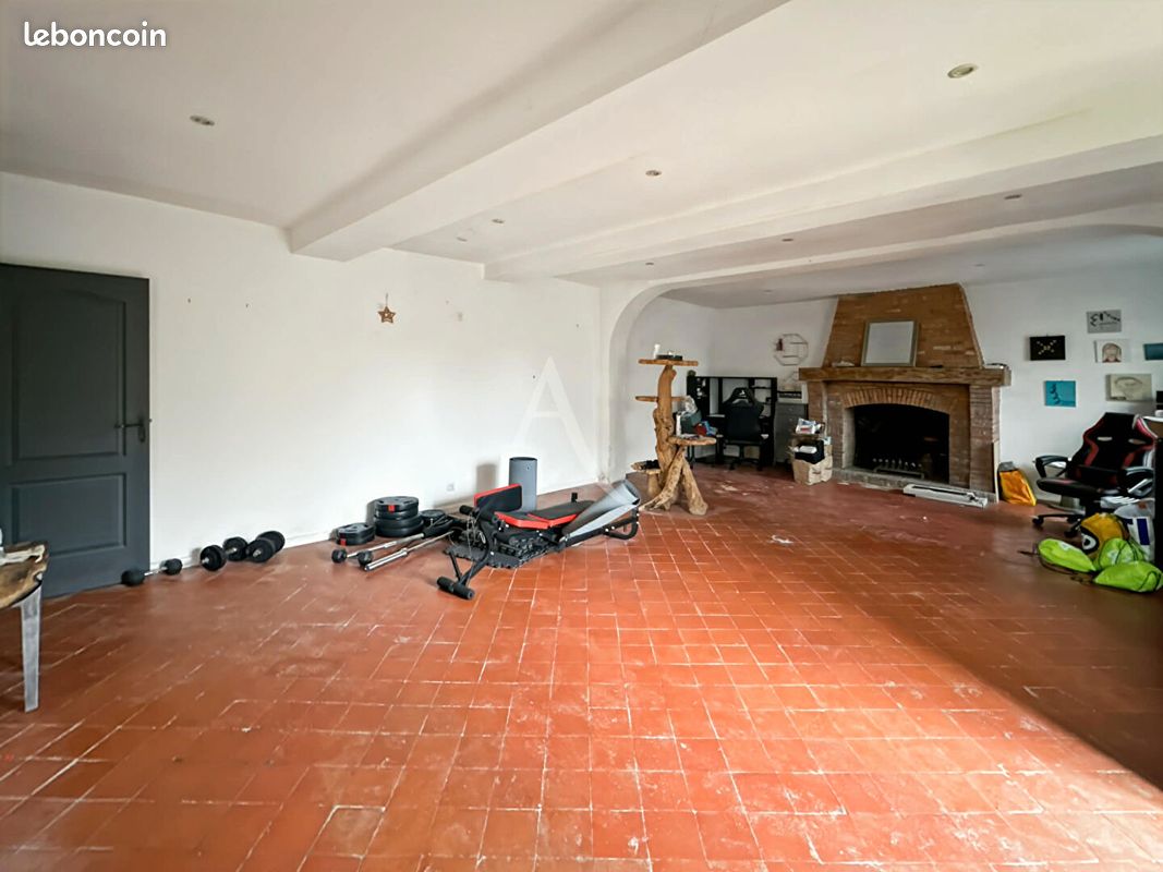 Maison 7 pièces 163 m² · à Étrépagny · 163 m² · 171 520 €