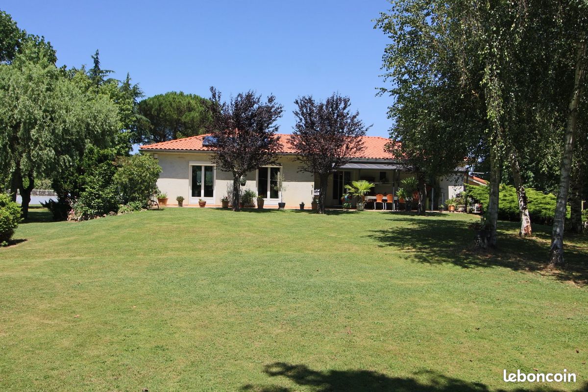 Maison 7 pièces 168 m² · à Estancarbon · 168 m² · 364 500 €