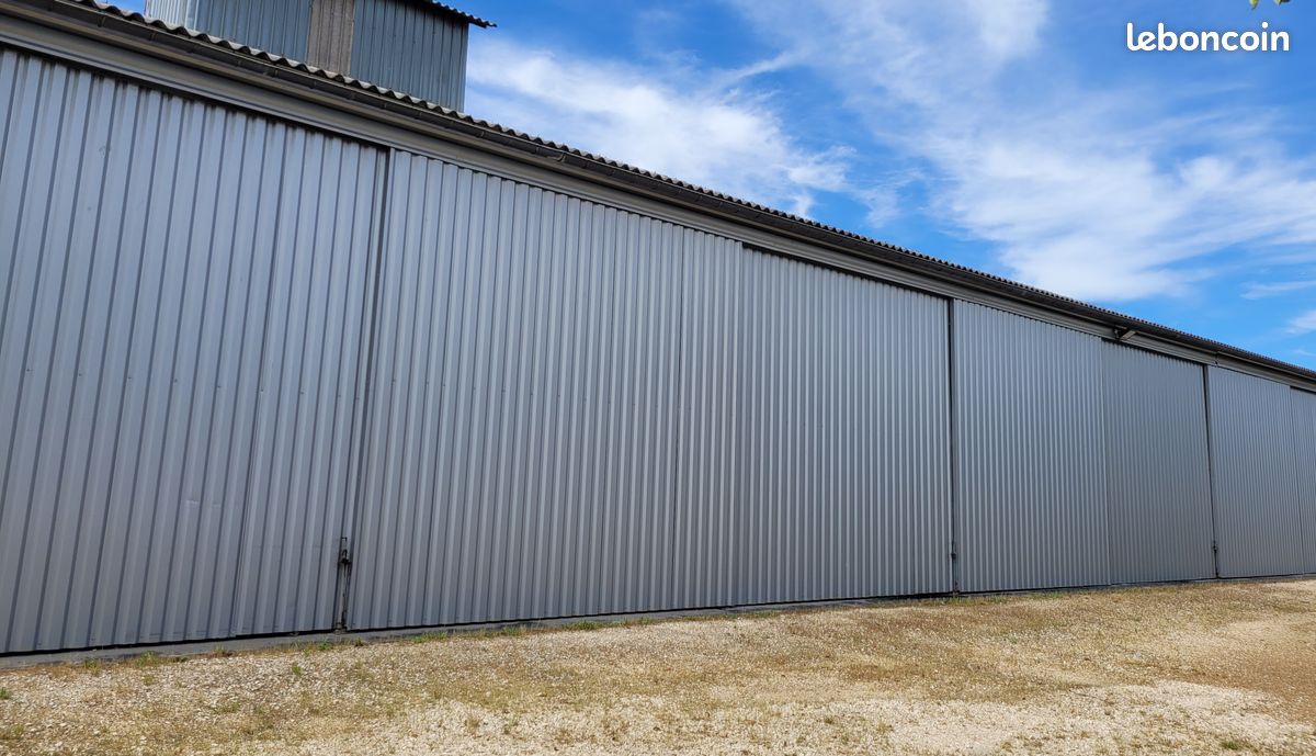 Local commercial 1 pièce 150 m² · à Courtacon · 150 m² · 690 €/mois