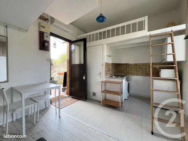 Studio 1 pièce 13 m² — 8