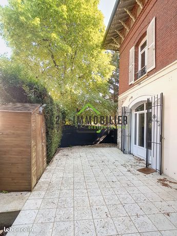 https://img.leboncoin.fr/api/v1/lbcpb1/images/45/94/3a/45943a8bf7270de5cc8004e44f59fe8f34b6948a.jpg?rule=ad-image