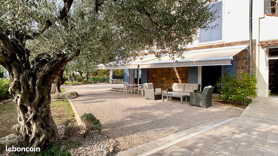 Maison 6 pièces 145 m² · à Tourrettes · 145 m² · 625 000 €