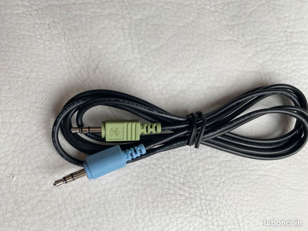 Câble alimentation électrique bout bleu et vert (image 1)
