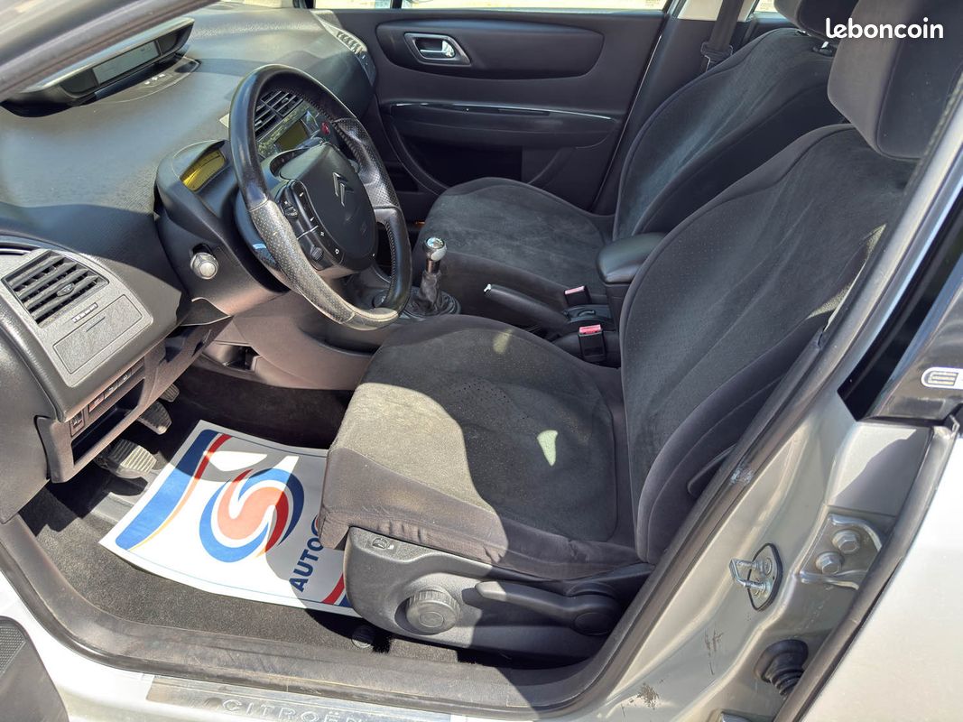 Citroën C4 1.6 HDI 110CH Exclusive – Régulateur – Clim Auto – Jantes Alu – Révisée & Garantie 6 mois (image 16)