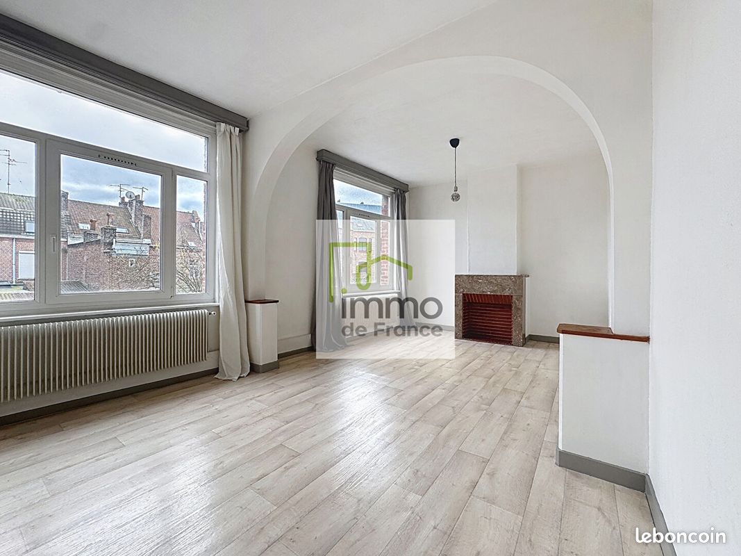 Appartement 3 pièces 93 m² · à Lille · 93 m² · 861 €/mois