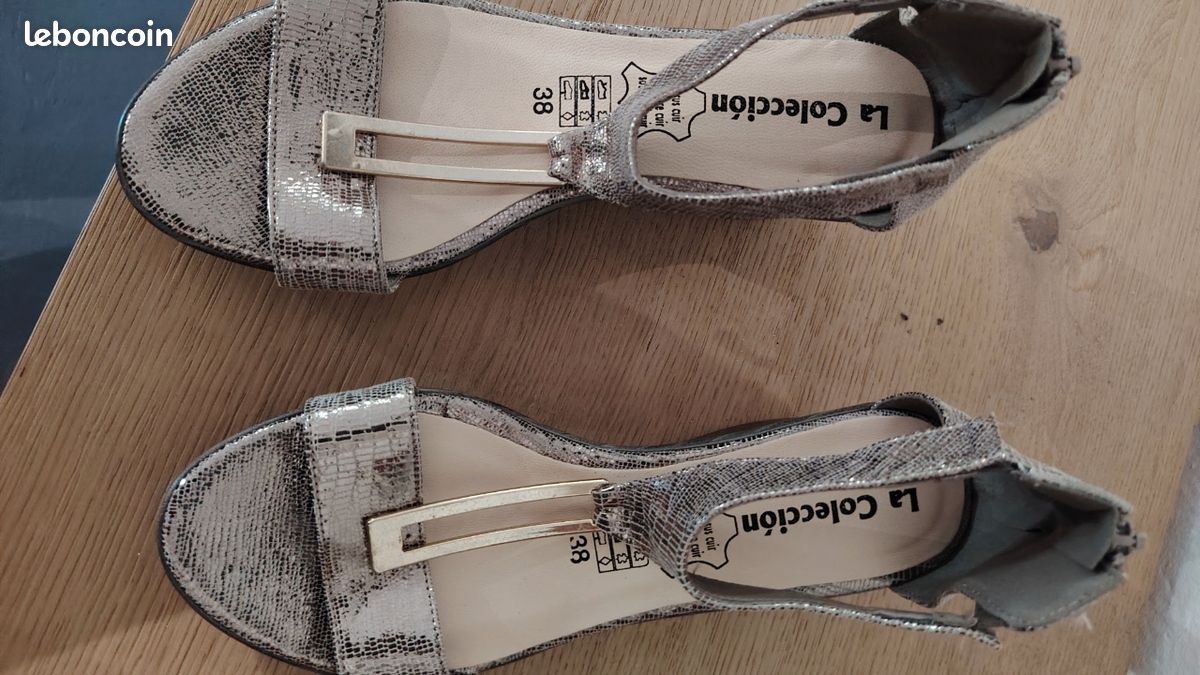 Très belles chaussures T.38 tout cuir dessus doublure sous pied " la Collection" (image 4)