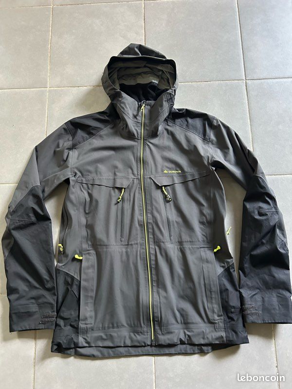 Veste imperméable quechua MH900 taille L Vêtements