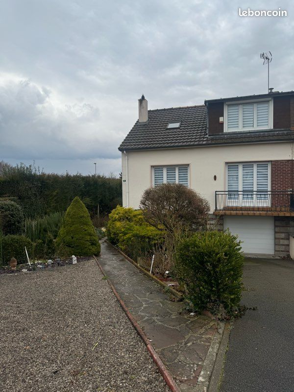 Maison 5 pièces 130 m² · à Dreuil-lès-Amiens · 130 m² · 2 650 000 €