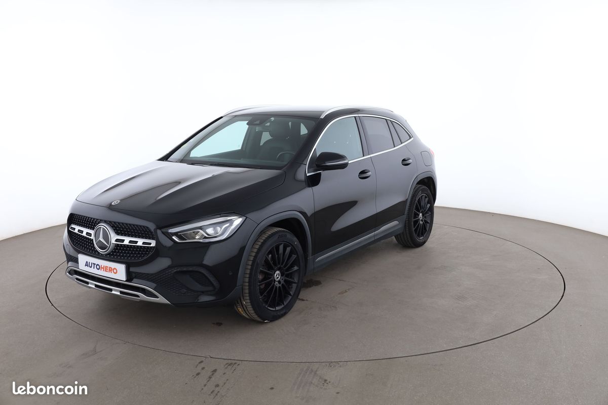 Mercedes-Benz GLA 200 d Progressive Line DCT 150 ch (image 1)