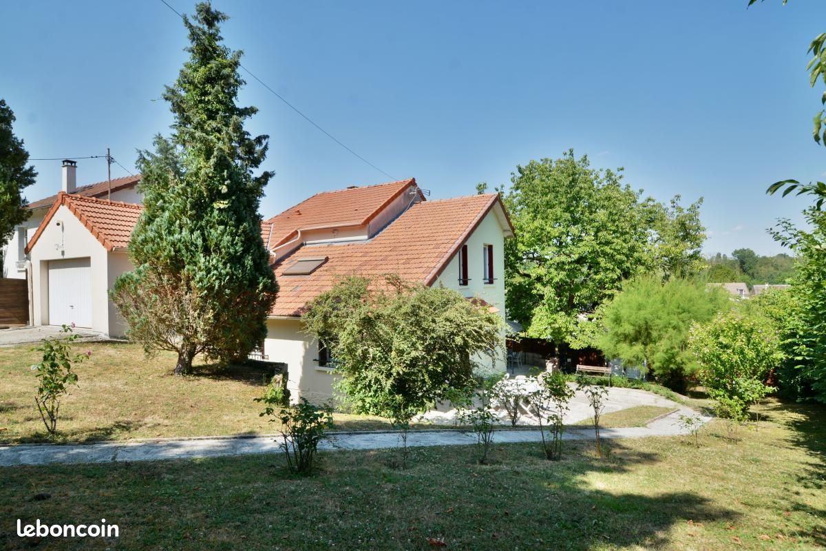 Maison 5 pièces 167 m² · à Montry · 167 m² · 399 000 €