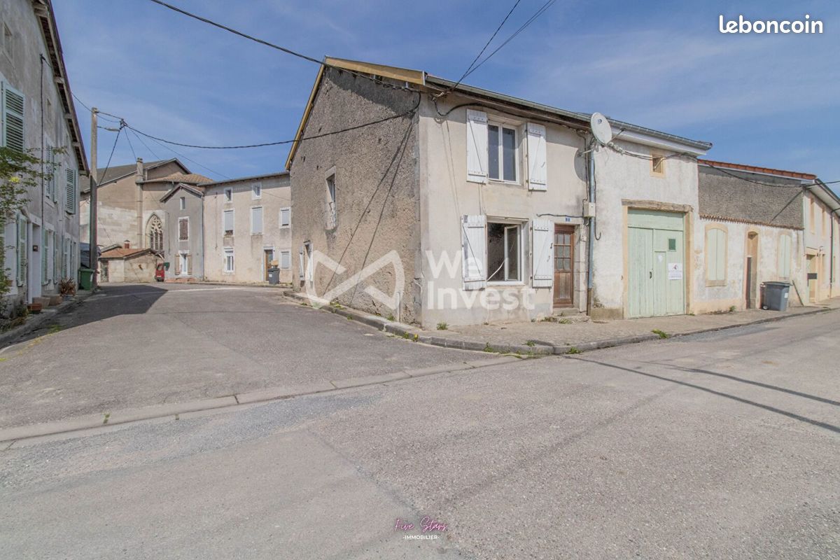 Maison 3 pièces 108 m² · à Sampigny · 108 m² · 25 000 €