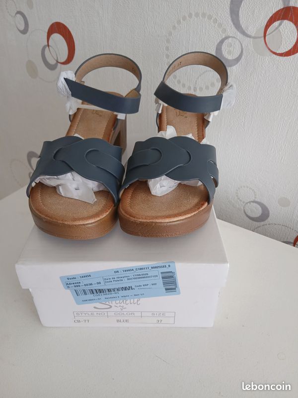 Nus pieds sandales en bois et cuir à talons 7 cm surdelle marine taille 37 (image 4)