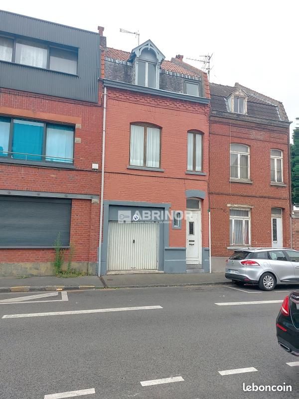 Maison 7 pièces 164 m² · à Tourcoing · 164 m² · 179 800 €