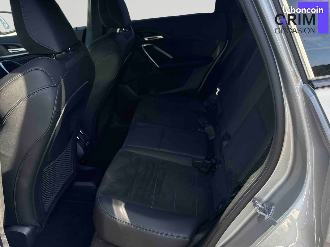 BMW iX1 xDrive30 M Sport (image 11)