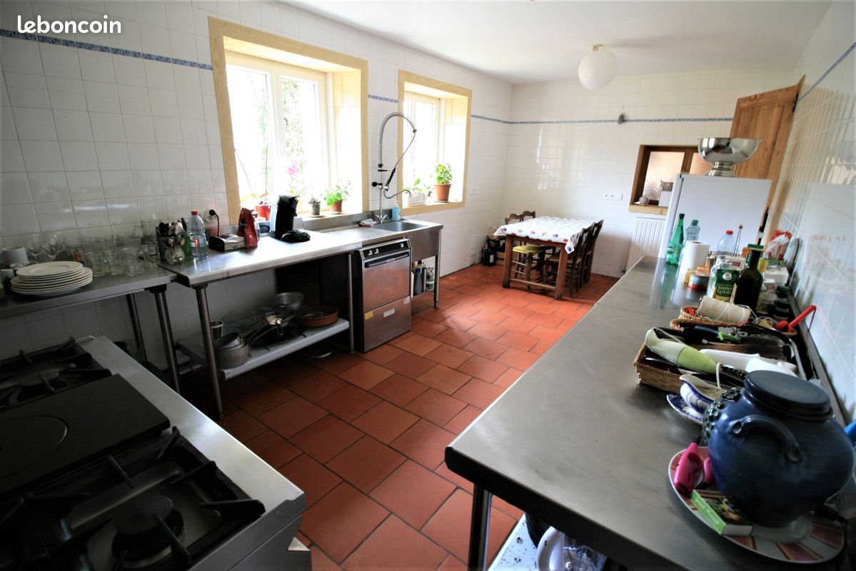 Propriété 10 pièces 346 m² (image 14)