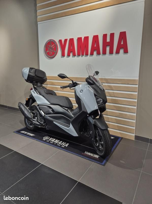 Yamaha XMAX 125 TECH MAX (image 2)