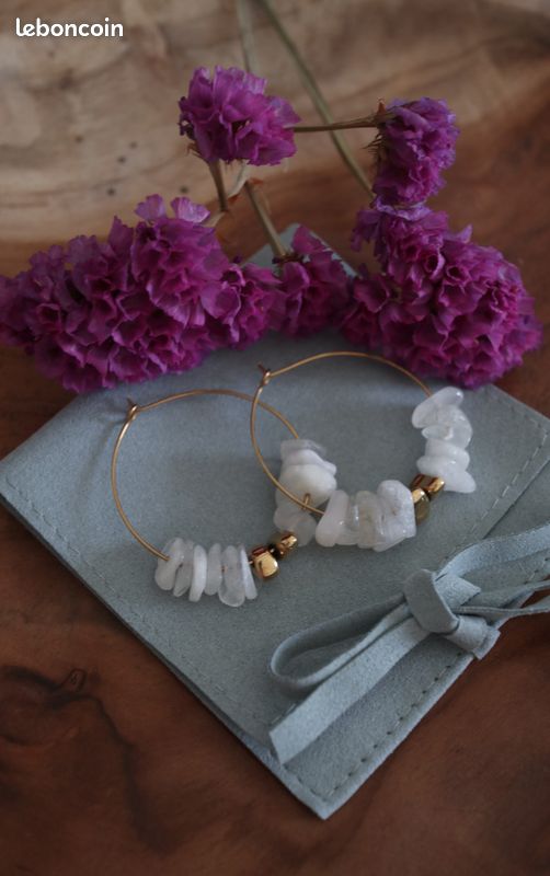 Boucles D'oreilles Créoles En Pierre De Lune Naturelle - Dormeuses - Artisanat - Neuf Avec étiquettes