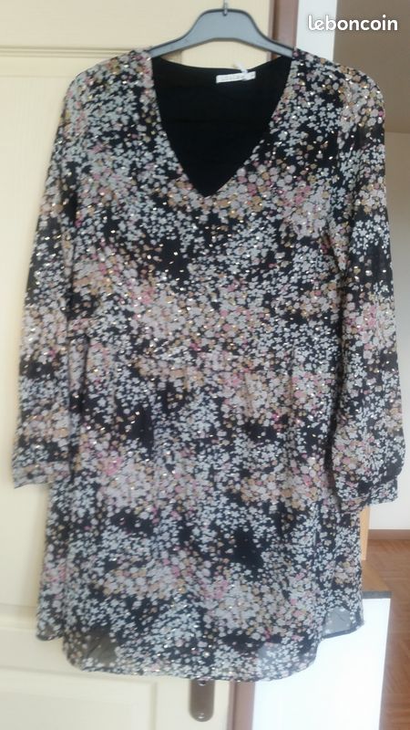 Robe fleurie (image 1)