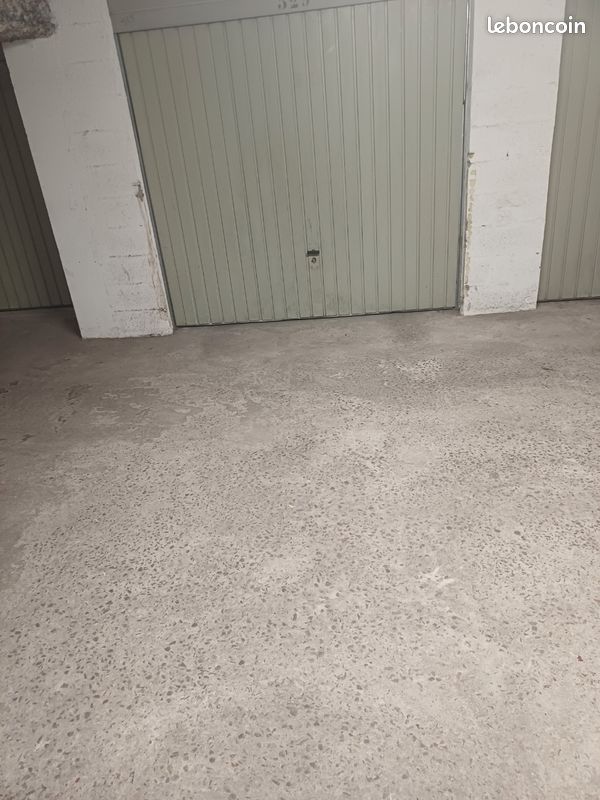 Parking box (tramway doulon) (image 1)
