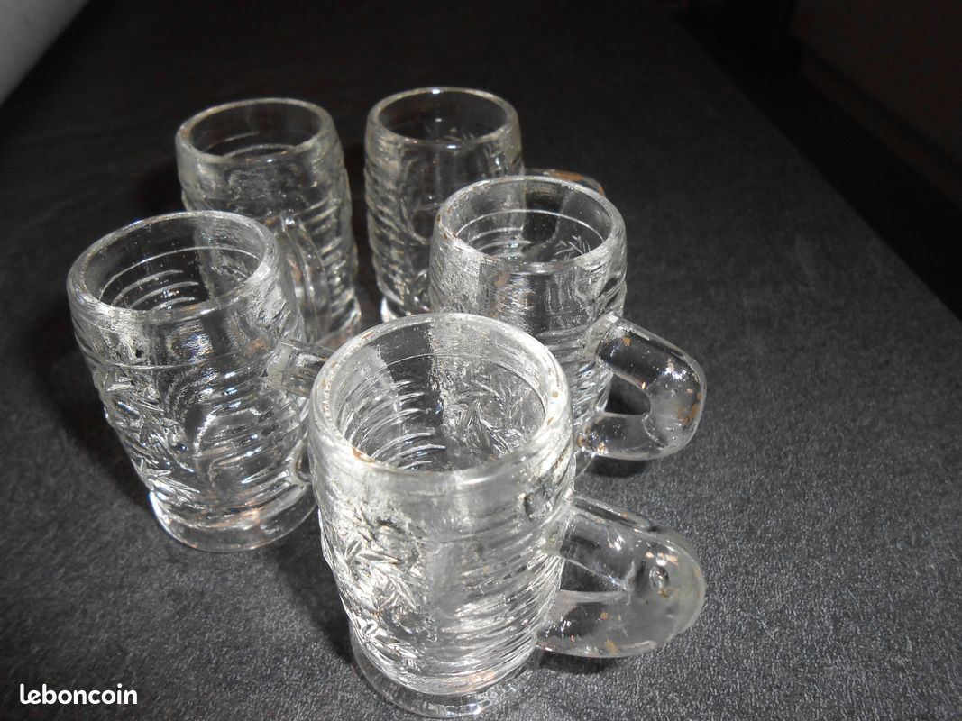 Petits verres a digestfs (image 1)