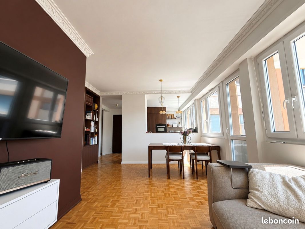 Appartement 3 pièces 74 m² · à Lyon · 74 m² · 2 000 €