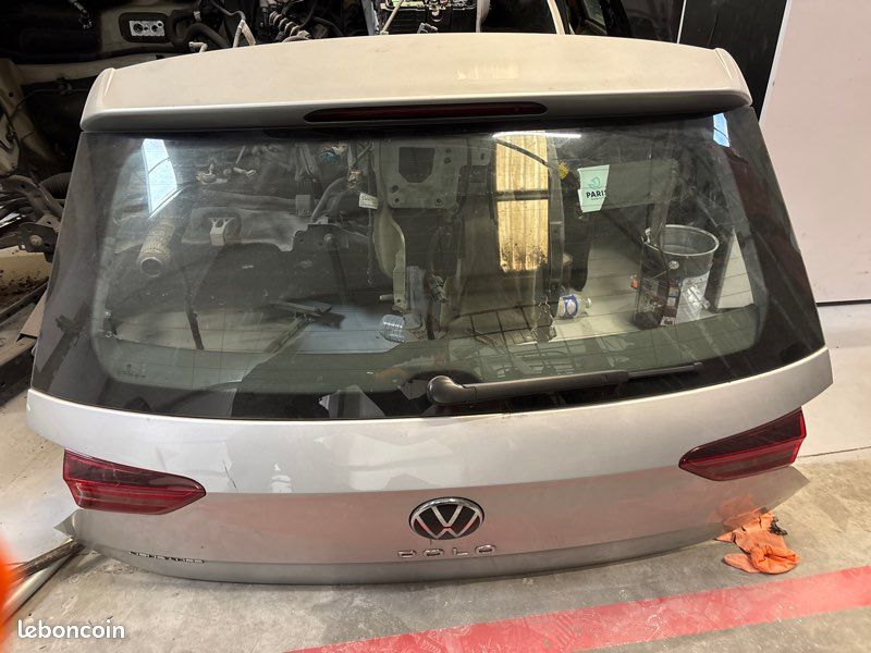 Mâle arrière de coffre Volkswagen polo 6 (image 1)