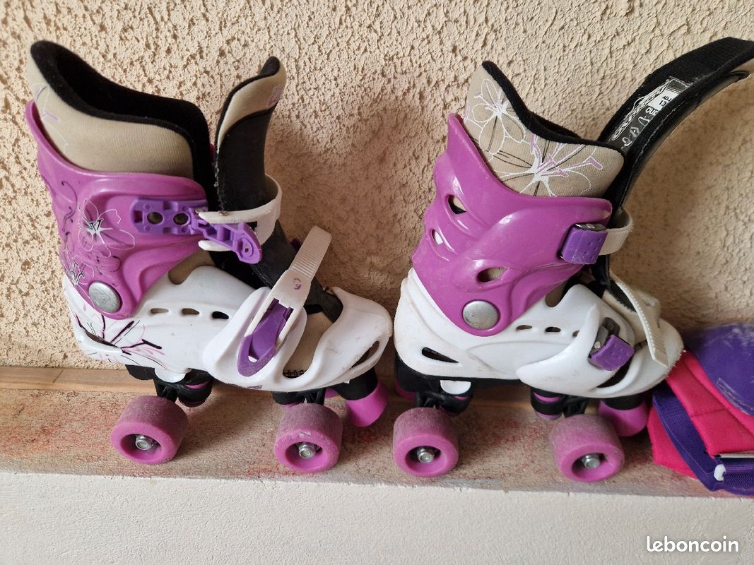 Lot patins à roulettes + protections (image 2)