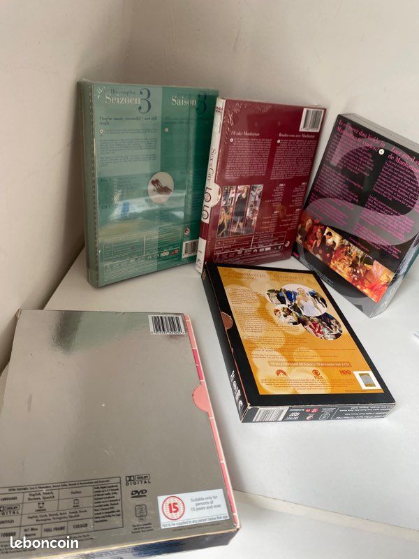 Lot 5 COFFRETS DVD sex and the city (image 2)