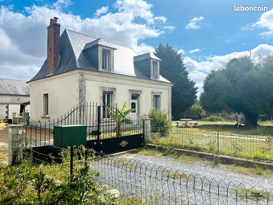 Maison 5 pièces 136 m² · à Villiers-au-Bouin · 136 m² · 212 414 €