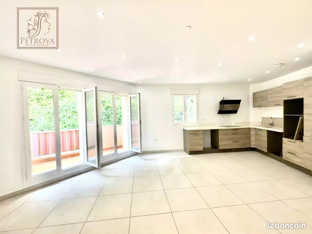 Appartement 3 pièces 92 m² · à Saint-André-de-la-Roche · 92 m² · 1 580 €/mois