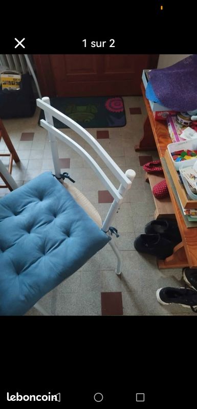 À vendre table plus 4 chaises (image 2)