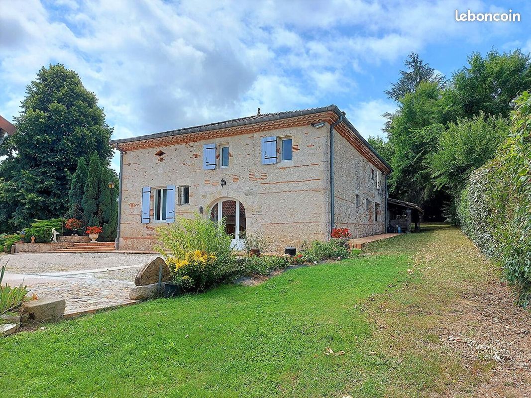 Maison 5 pièces 201 m² · à Fals · 201 m² · 418 000 €