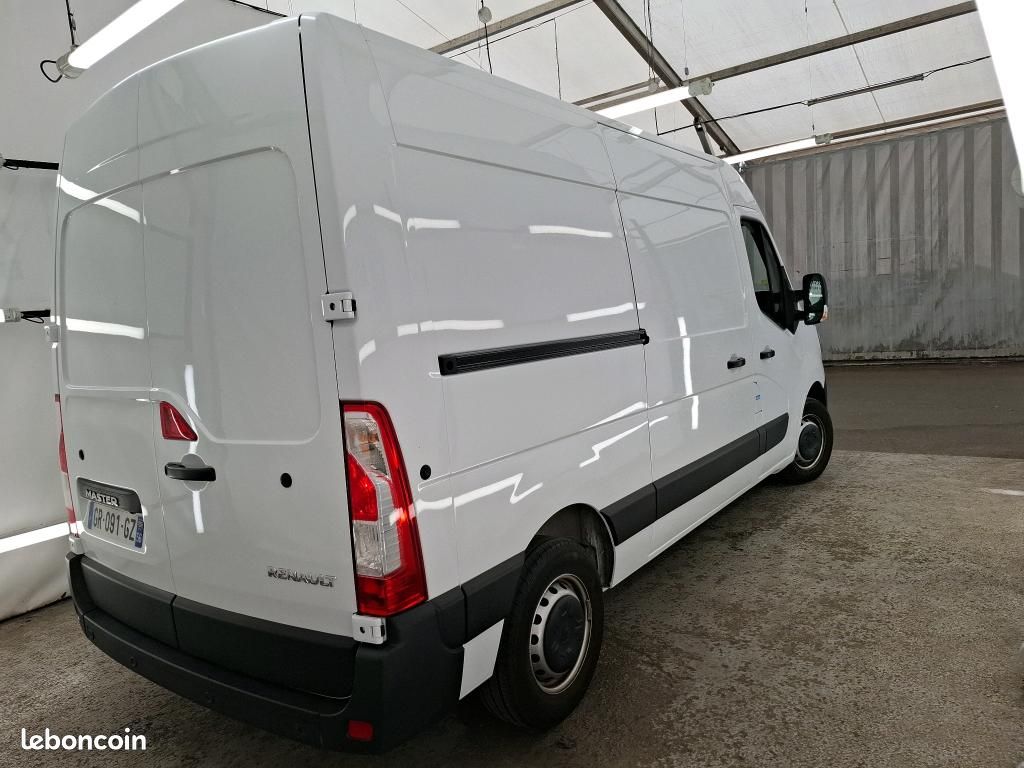 RENAULT Master 2019 4P Fourgon tôlé FG Tr CF F3300 L2H2 Blue dCi 135 (image 3)